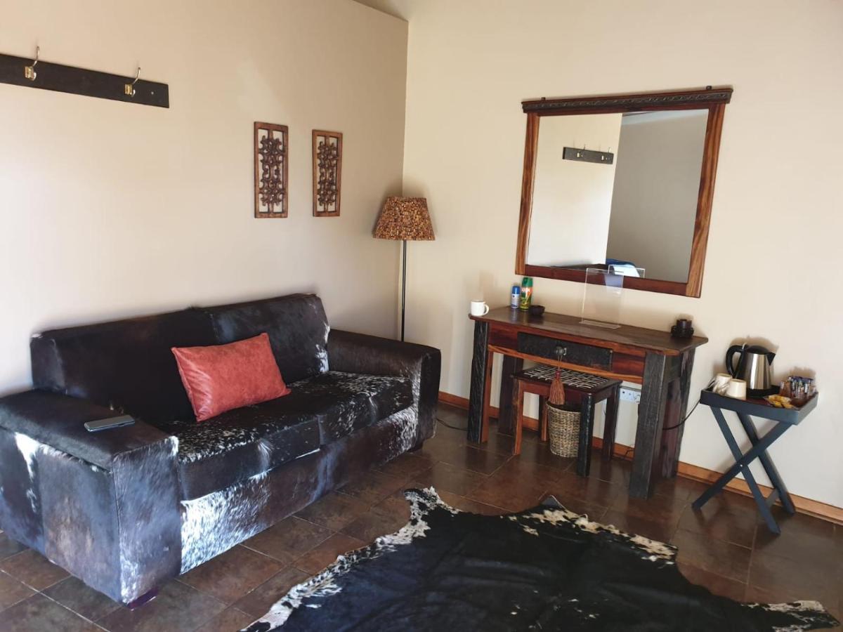 Wag N Bietjie Bush Lodge Heuningneskloof Buitenkant foto