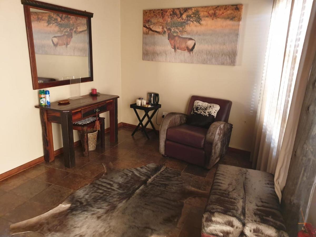Wag N Bietjie Bush Lodge Heuningneskloof Buitenkant foto